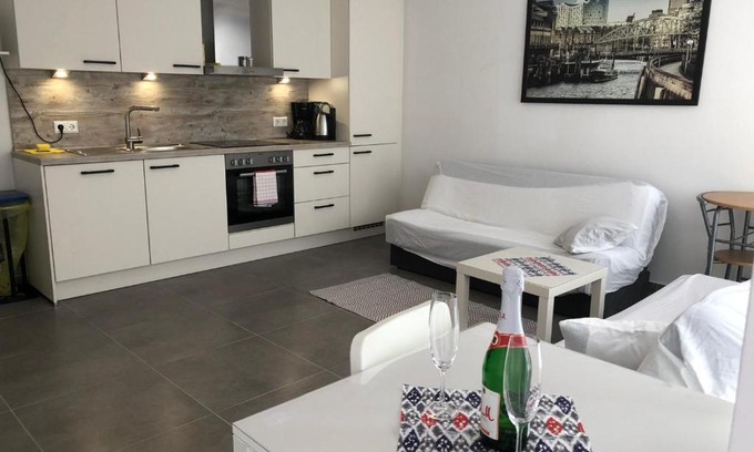 Oststeinbek Apartamento | Apartment EG