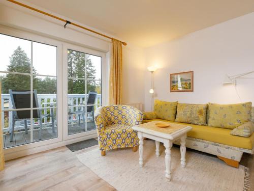 Zinnowitz Apartamento | Apartment Eickhus Weisse Wohnung by Interhome
