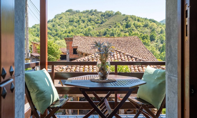 Soto de Cangas Apartamento | Apartamento 'El Portiellu 2' con terraza privada, balcón y Wi-Fi