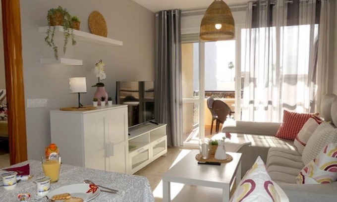 El Morche Apartamento | Apartment Elena in second line beach with elevator in El Morche.