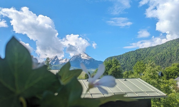 Bischofswiesen Apartamento | Apartment Elisabethfor 1-6 persons, 3 bedrooms, shower/WC, bathtub, bathroom