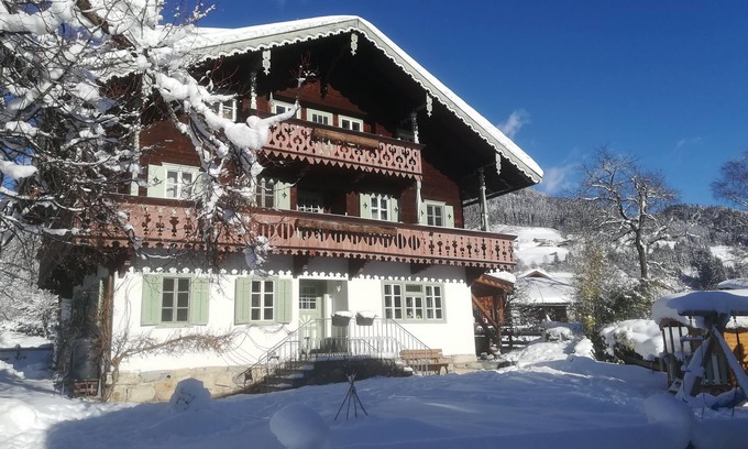 Muhlbach im Pinzgau Apartamento | Apartamento "Esmeralda" en el chalet tradicional austriaca