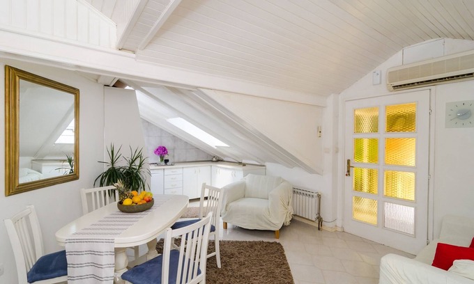 Dubrovnik Apartamento | Apartment Emma - Two Bedroom Apartment with Balcony and Sea View
