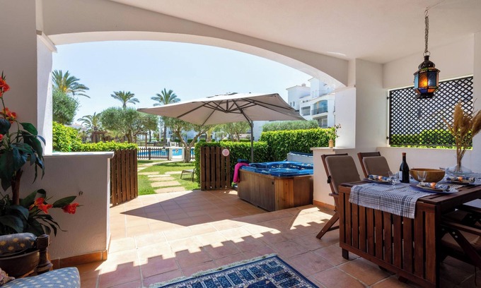 Roldan Apartamento | Apartamento "Luxury Pool and Spa - Casa Coco" con piscina, bañera de hidromasaje y terrazas