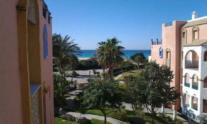 Atlanterra Apartamento | Apartamento a dos pasos de la playa