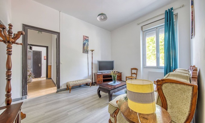Lesparre-Medoc Apartamento | Apartamento 'Estuary ' con Terraza y Wi-Fi