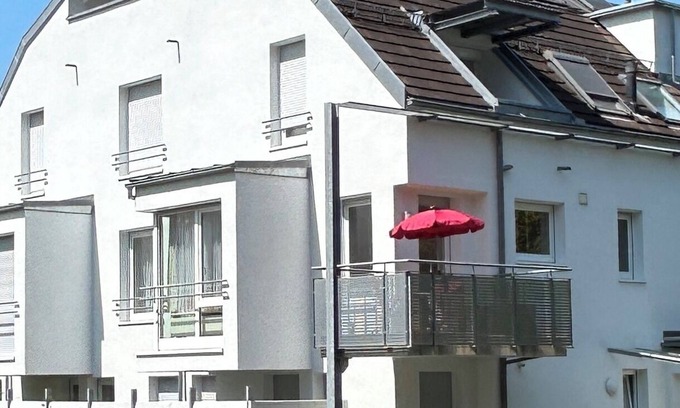 Staufen im Breisgau Apartamento | Apartamento 'Ferienwohnung Am Neumagen' con balcón y Wi-Fi