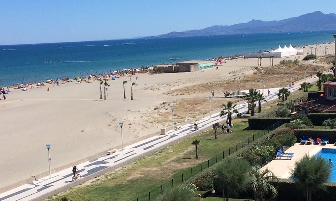 La Cote Radieuse Apartamento | Apartamento frente al MAR y PLAYA con vista al ESTANQUE y MONTAÑA
