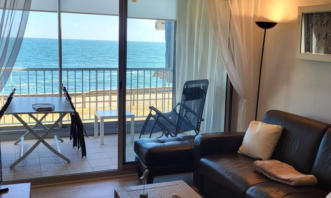 Batz-sur-Mer Apartamento | Apartment facing the sea