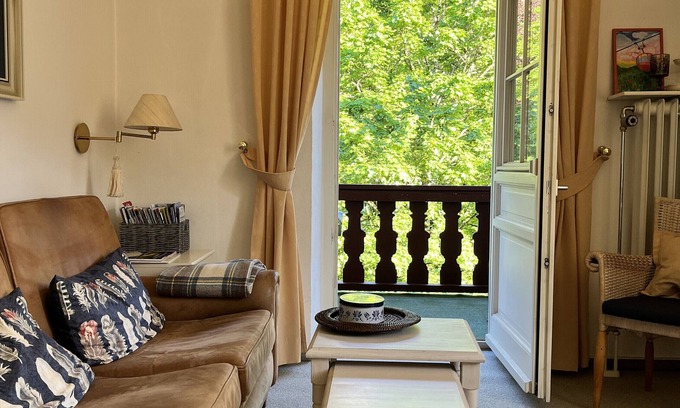 Hohenaschau im Chiemgau Apartamento | Apartamento 'Ferienwohnung Im Burghotel' con vistas a la montaña, balcón y Wi-Fi
