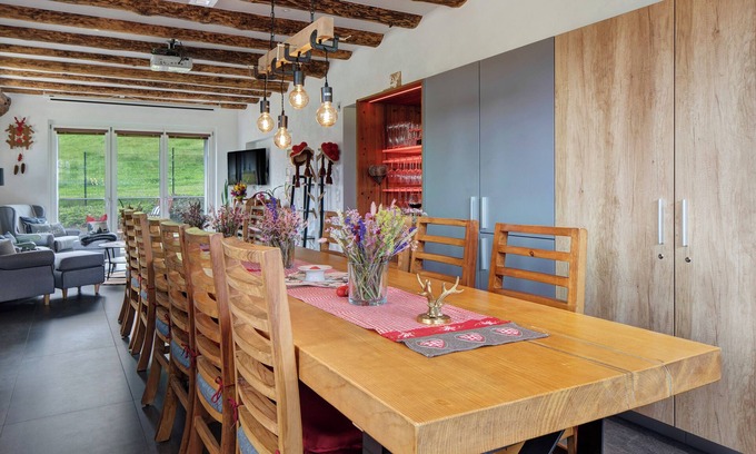Hofsgrund Apartamento | Apartamento 'Fewo Schwarzwaldflair Mit Eventraum' con terraza privada y Wi-Fi