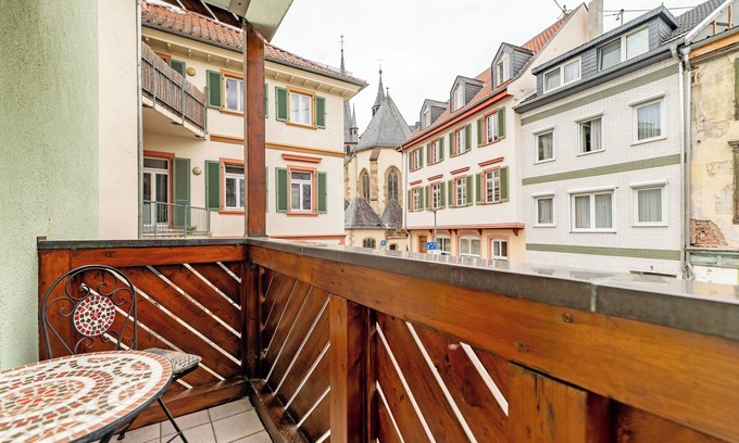 Bad Kreuznach Apartamento | Apartamento 'Ferienwohnung Liane' con balcón y Wi-Fi
