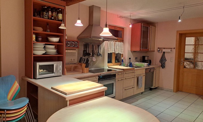 Gunzenhausen Apartamento | Apartment 'Ferienwohnung Mit Privater Sauna' with Shared Garden, Balcony and Wi-Fi