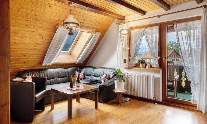 Breitnau Apartamento | Apartamento 'Ferienwohnung Abendrot' con vistas a la montaña, jardín compartido y Wi-Fi