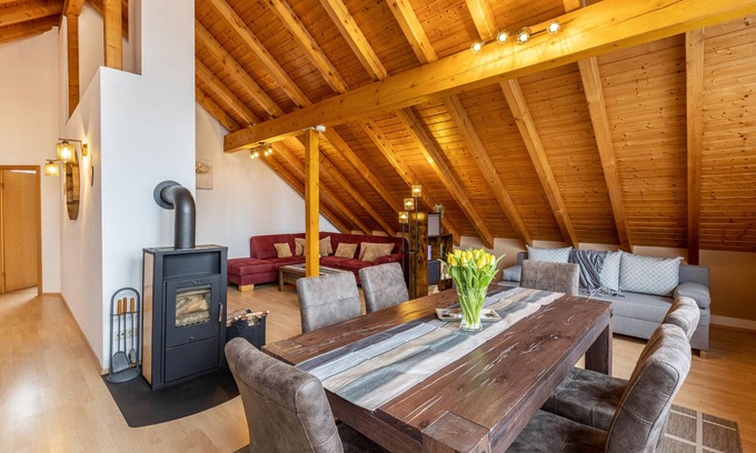Huefingen Apartamento | Apartamento 'Ferienwohnung Auf Dem Hohen' con Wi-Fi
