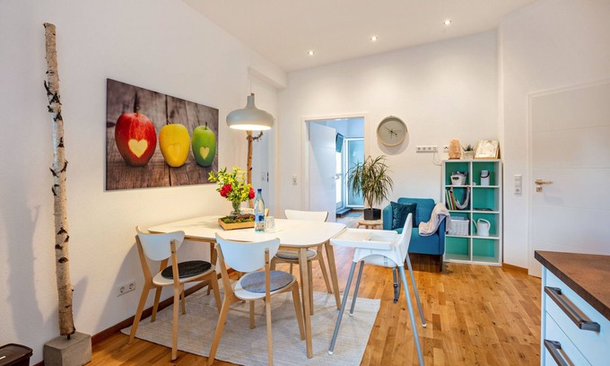 Weilheim Apartamento | Apartamento 'Ferienwohnung Happy' con balcón y Wi-Fi