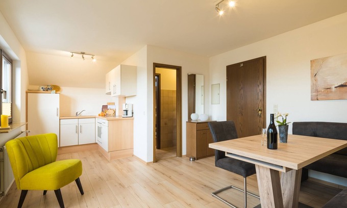 Auggen Apartamento | Apartamento 'Ferienwohnung Gutedel' con piscina compartida, jardín compartido y Wi-Fi
