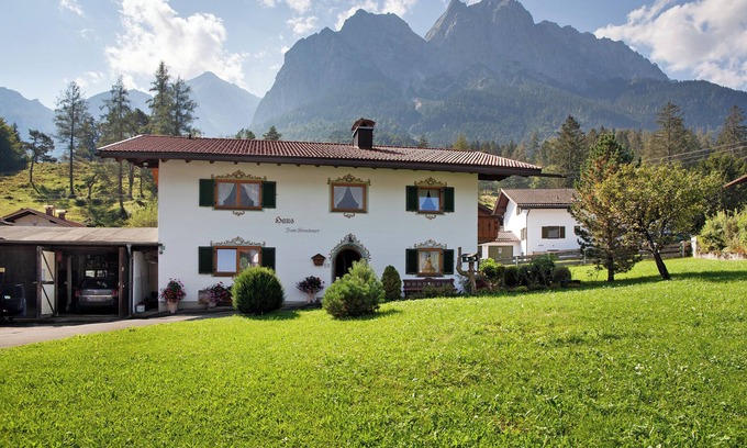Obergrainau Apartamento | Apartamento 'Ferienwohnung Waxensteinblick' con vistas a la montaña, balcón y Wi-Fi