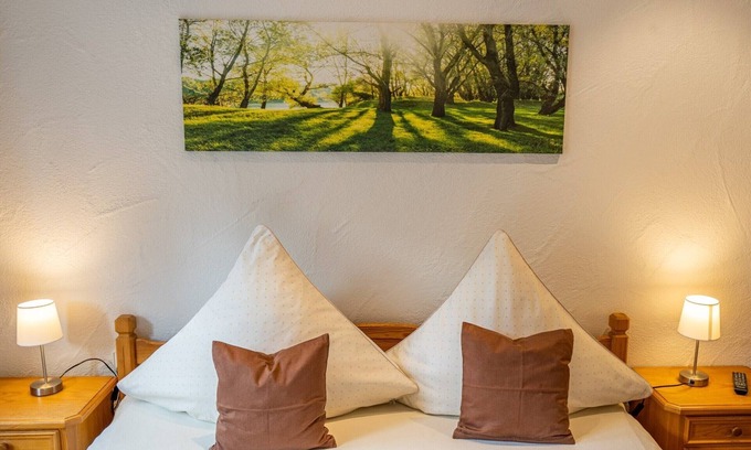 Aftersteg Apartamento | Apartamento 'Ferienwohnung Kresselblick, 70qm' con balcón y Wi-Fi