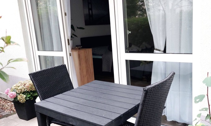 Pirna Apartamento | Apartamento 'Ferienwohnung Jurga' con terraza privada y Wi-Fi