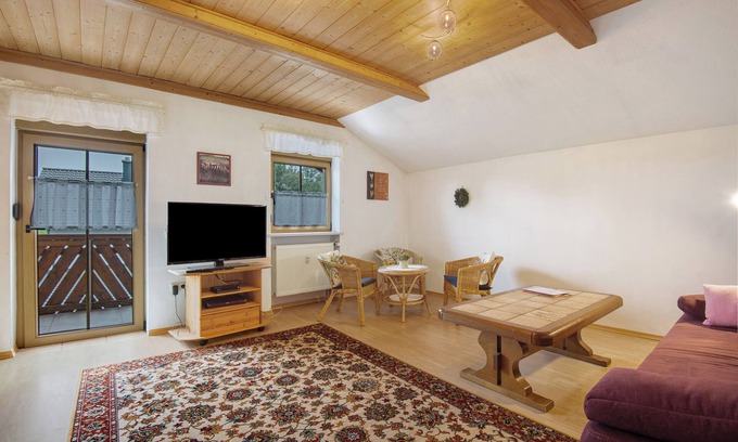 March Apartamento | Apartamento 'Ferienwohnung Schneider' con jardín compartido, balcón y Wi-Fi