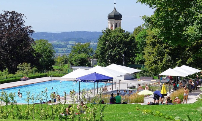 Heiligenberg Apartamento | Apartment 'Fewo 2' with Shared Terrace and Wi-Fi