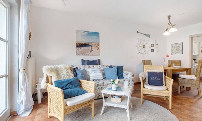 Seedorf Apartamento | Apartamento 'Fewo Yachthafenblick Nr 5' con vistas al mar, terraza privada y Wi-Fi
