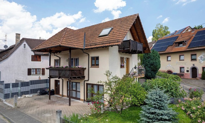 Herbolzheim Apartamento | Apartamento 'Fewo Luna' con terraza privada y Wi-Fi
