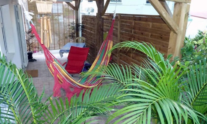 Basse-Terre Apartamento | Relajación, ociosidad, escape, está aquí! un entorno tranquilo y relajante con jardín