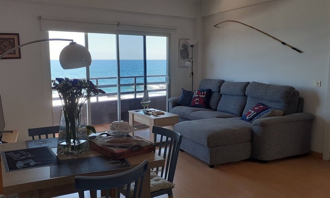 Puerto de Guimar Apartamento | Apartamento en primera línea de mar.No turístico. Puertito de Güímar
