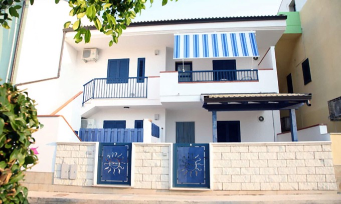 Casuzze Casa | Apartamentos encantadores a solo 80 metros de la playa de arena dorada