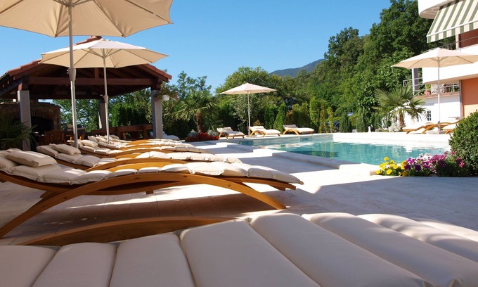 Opric Apartamento | Apartamento para 2-4 personas, piscina, internet, satélite / TV, aire acondicionado.