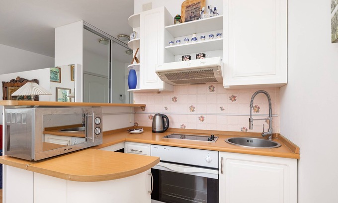 Jezyce Apartamento | Apartment for 3 With Balcony by Renters