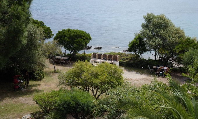 Favone Apartamento | Faounzina, 4 personas en la planta baja, línea de acceso directo a la playa