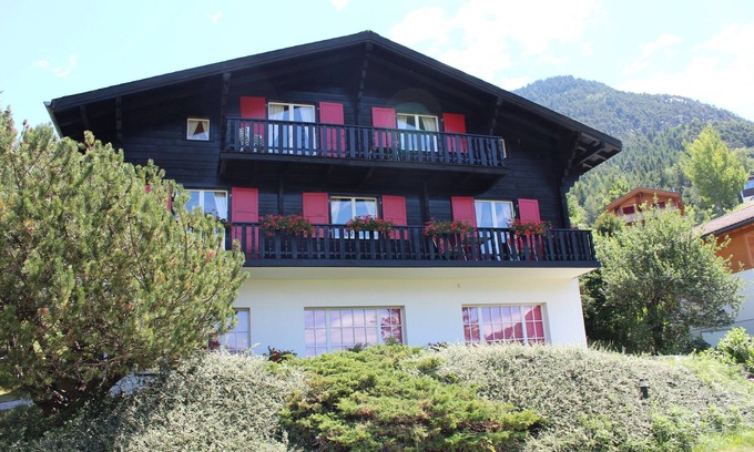 Ried-Brig Apartamento | Apartamento para 4 personas Chalet Esher Surrey