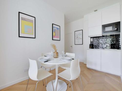 Centre Apartamento | Apartment for 4 person in Nanterre
