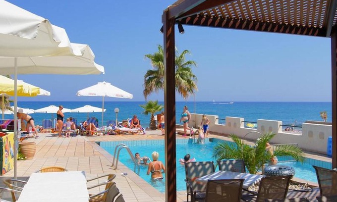 Adelianos Kampos Apartamento | Apartment for 4 Persons, Swimming Pool, Near the Beach