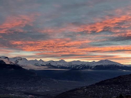 Nendaz Apartamento | Apartment for 8 in Veysonnaz