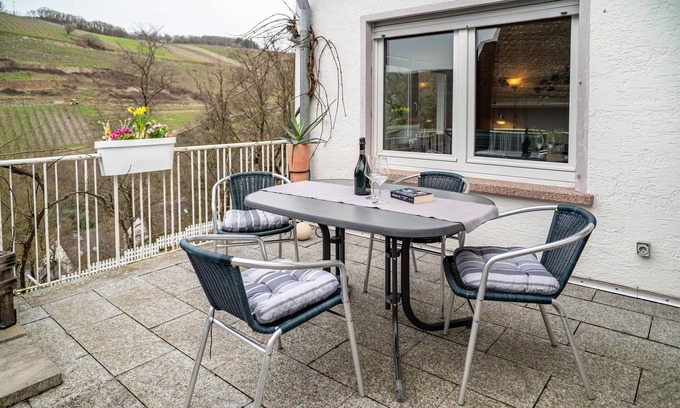 Assmannshausen Apartamento | Apartamento "Franziska" con vistas a la montaña, terraza privada y Wi-Fi