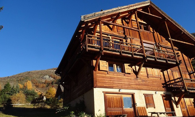 Monetier-les-Bains Apartamento | Apartamento en prestigioso chalet de madera en Monetier les Bains