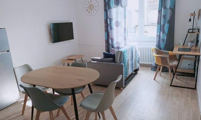 Loudeac Apartamento | Apartment