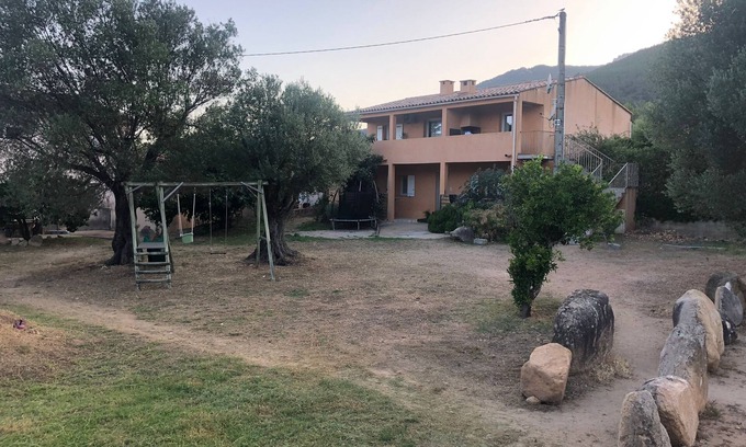 San-Gavino-di-Carbini Apartamento | Apartment 15 minutes from the beaches and porto-vecchio