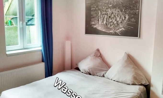 Wuppertal Apartamento | Apartment-Garden view-Private Bathroom-Designer