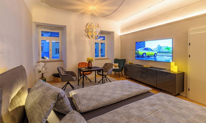 Gmuend in Kaernten Apartamento | Apartamento "Gasthof Alte Post Top 1 Kadett Suite" con vistas a la montaña y Wi-Fi