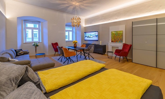 Gmuend in Kaernten Apartamento | Apartamento "Gasthof Alte Post - Top 3 Manta" con vistas a la montaña y Wi-Fi