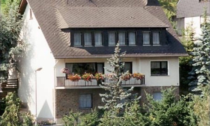 Oberwesel Apartamento | Apartamento 'Gästehaus Karbach' con vistas a la montaña, terraza privada y Wi-Fi