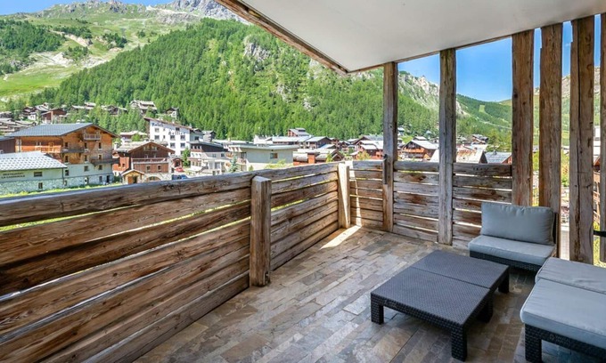 Val-d'Isere Villa | Apartment Gervais - Four Bedroom Villa, Sleeps 8