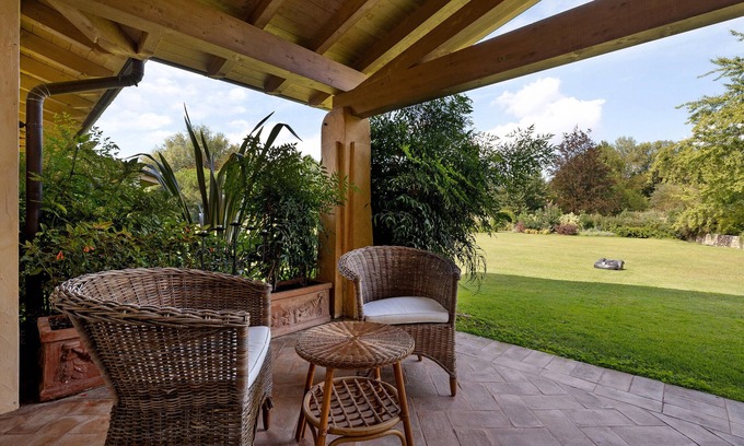 Puegnago del Garda Apartamento | Apartamento 'Giada' con piscina compartida, Wi-Fi y aire acondicionado