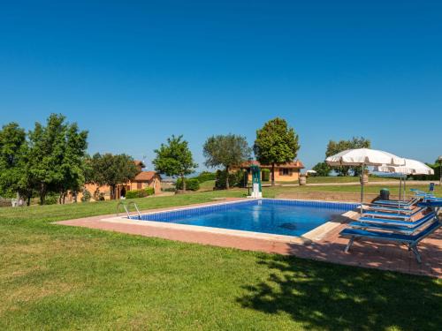 Scansano Apartamento | Apartment Ginestra by Interhome