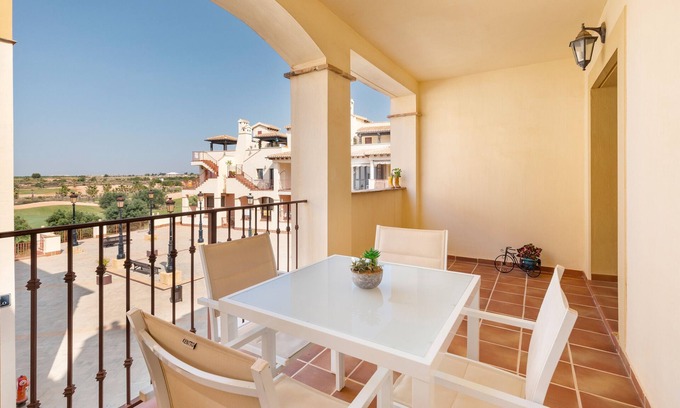 Fuente Álamo de Murcia Apartamento | Apartamento 'Golf Relax In Betanzos' con piscina compartida, Wi-Fi y aire acondicionado.